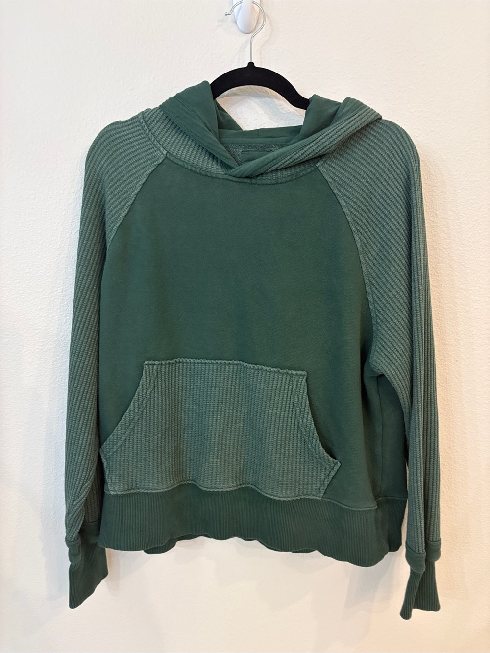 aerie Forest Green Ribbed-Sleeve Pullover Hoodie